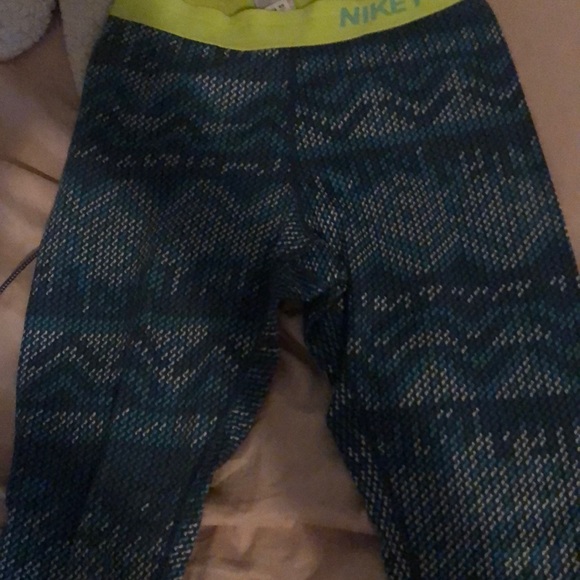 Blue white and lime green Nike pro tights - Picture 6 of 6